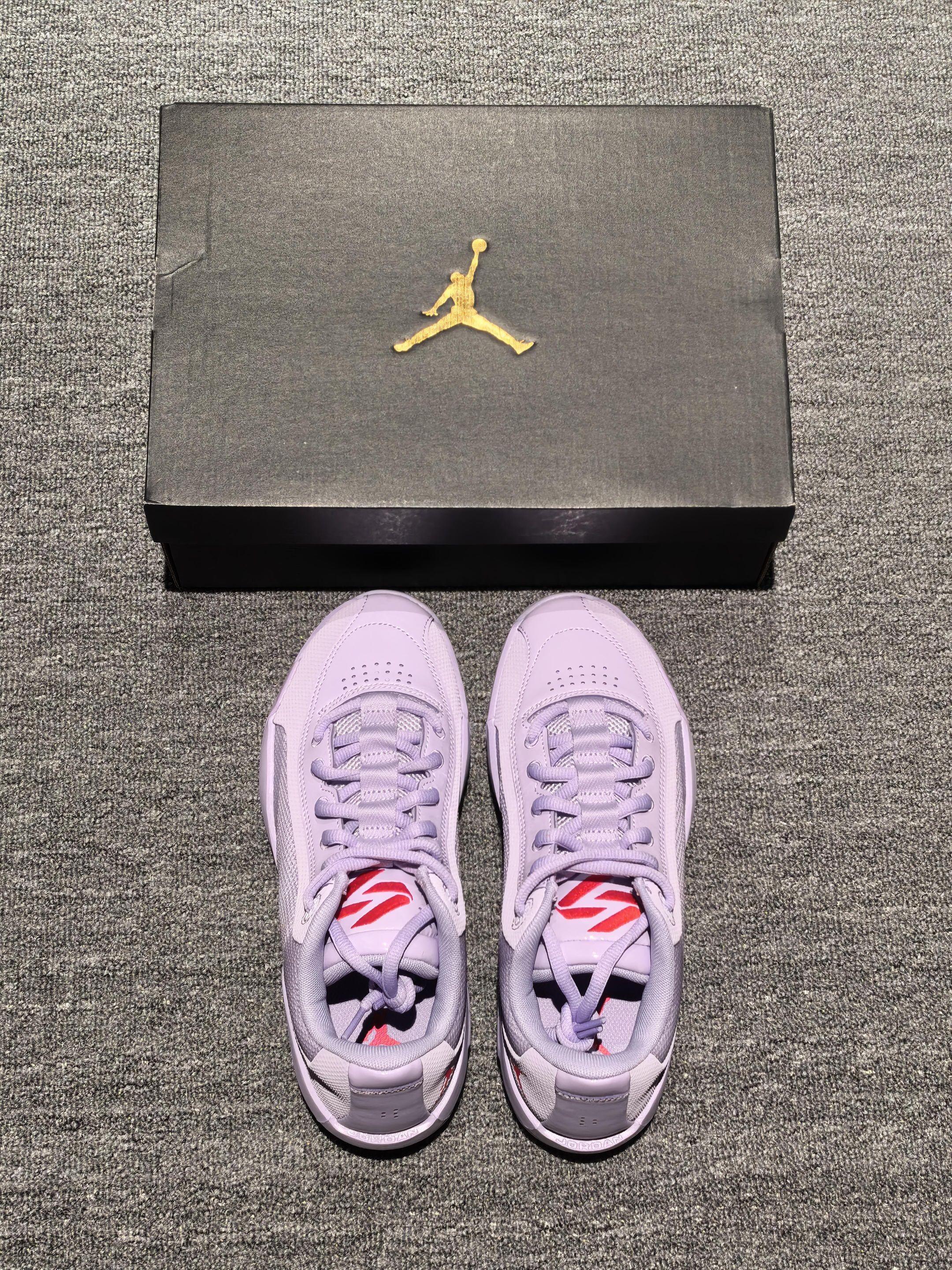 AJ Luka77|冬日球场颜值与实力并存✨